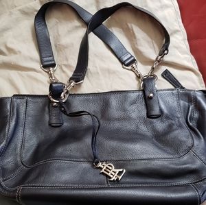 *Like New* Lauren by Ralph Lauren black leather handbag. Beautiful condition!